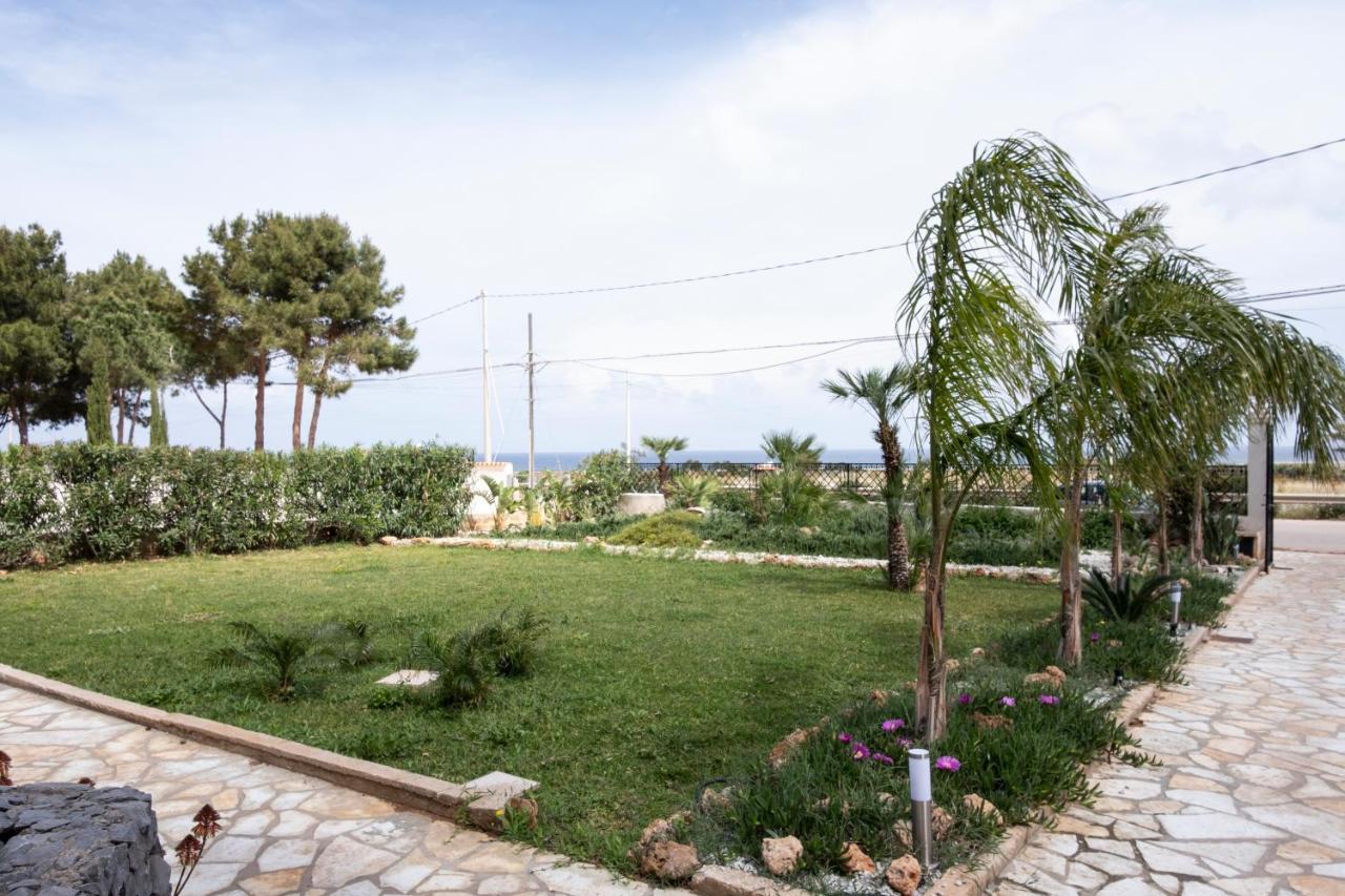 Casa Laura Di Fronte La Tonnara Villa ซานวิโต โลคาโป ภายนอก รูปภาพ